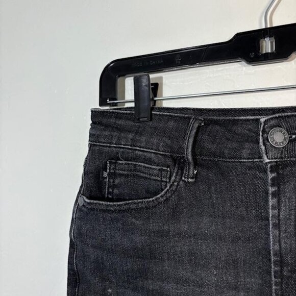 Judy Blue Denim Skirt Womens Small Black Wash Raw Frayed Hem Stretch JB2811 - Picture 2 of 7